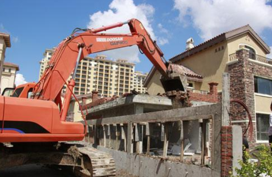 已住人的违建执法能强拆吗