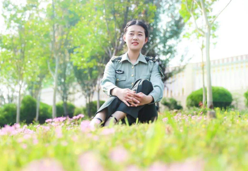 女兵征兵条件学历要求（女兵应征报名时间条件及流程）