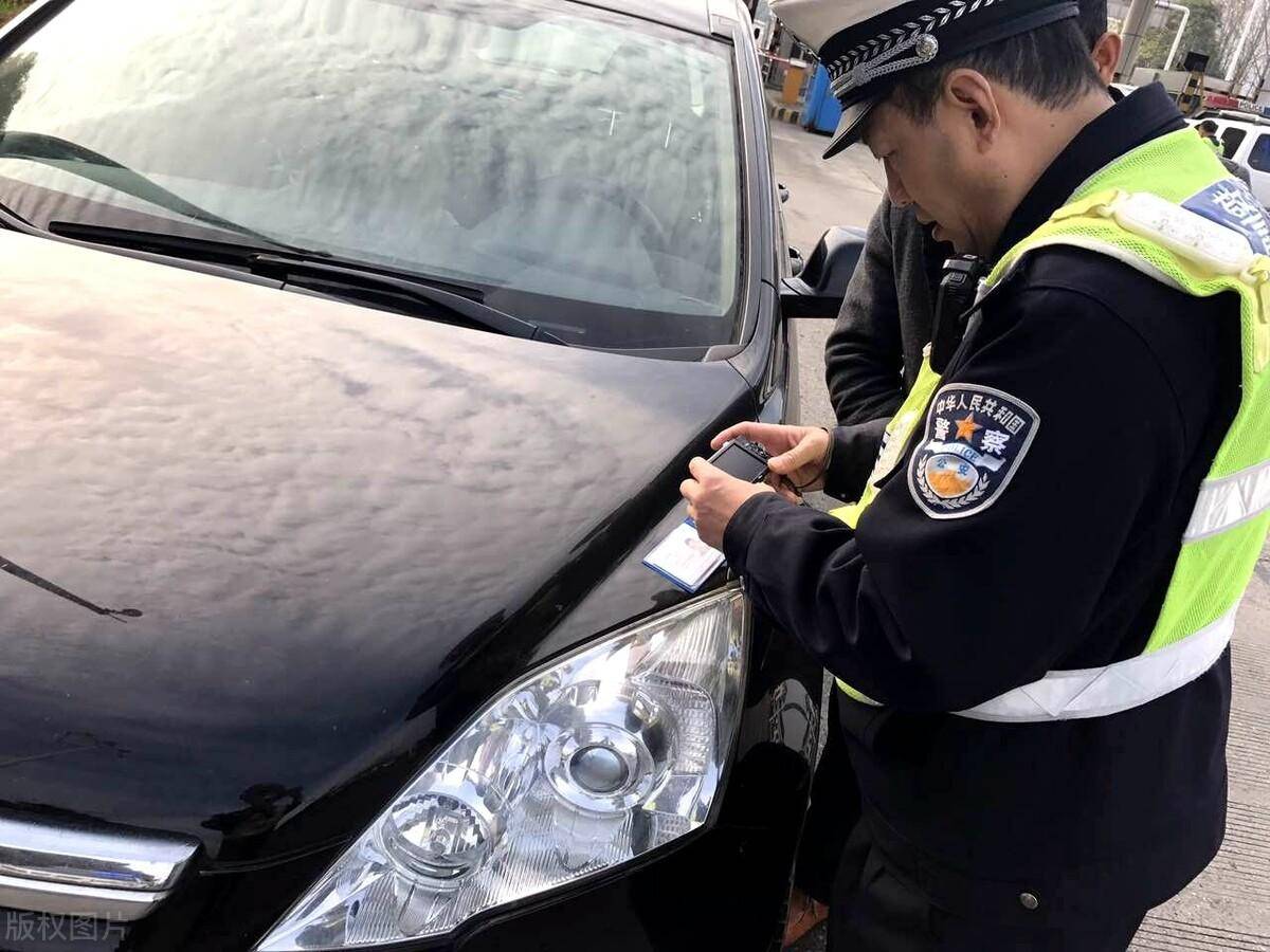 无照驾驶处罚新交规（道路交通安全法处罚标准）