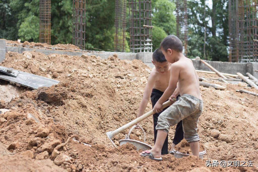 17岁算是童工吗上班违法吗（中华人民共和国劳动法规定）