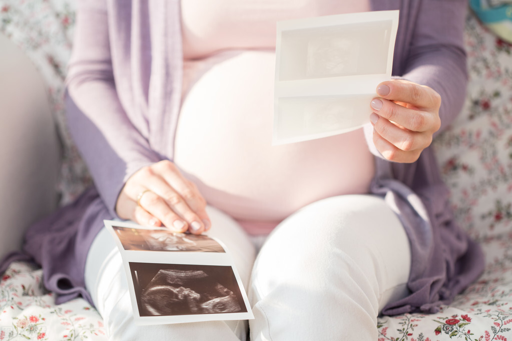 未婚生子违法吗（婚外生子最好的处理办法）